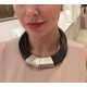 Colar Luiza Rogi Una Curto Fios Couro Pingente Prata Envelhecida