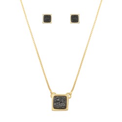 Conjunto Fane's Pedras Naturais Drusa Titânio Metal Dourado P
