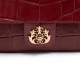 Bolsa Isla Anne Baguete Couro Caiman Carmim