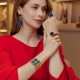 Pulseira Fane's Pedra Drusa Azul Correntes Imã Metal Dourado