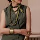 Colar Luiza Rogi Ava Curto Resina Verde Ouro Envelhecido