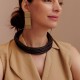 Colar Luiza Rogi Ava Fios Couro Marrom Ouro Envelhecido